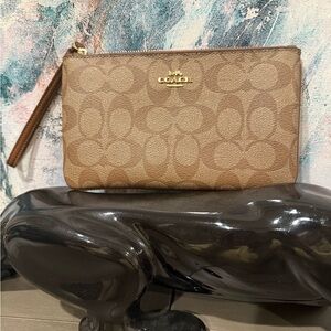 Coach Large Corner Zip Wristlet Wallet Brown Signature Canvas Organizer NEW